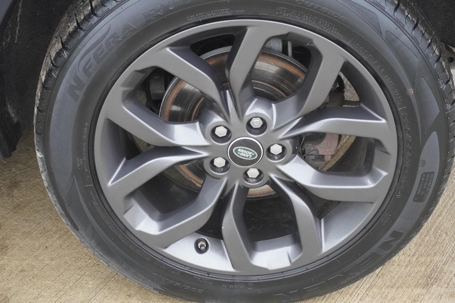 Used Land Rover Discovery Sport 2018 for sale - 76347261: Photo 32