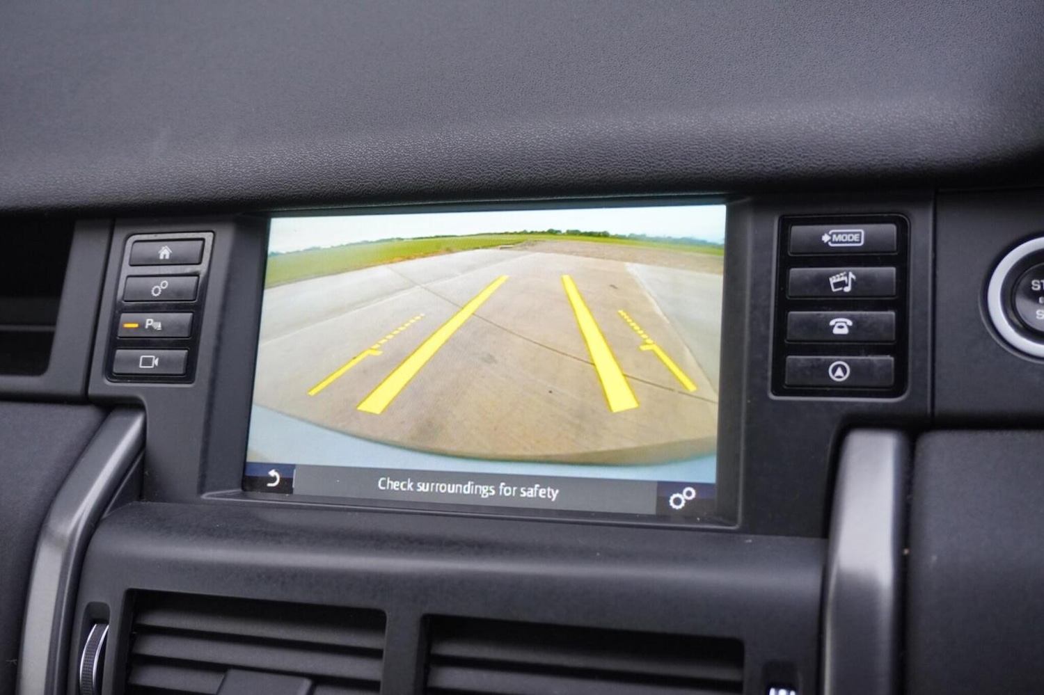 Used Land Rover Discovery Sport 2018 for sale - 76347261: Photo 33