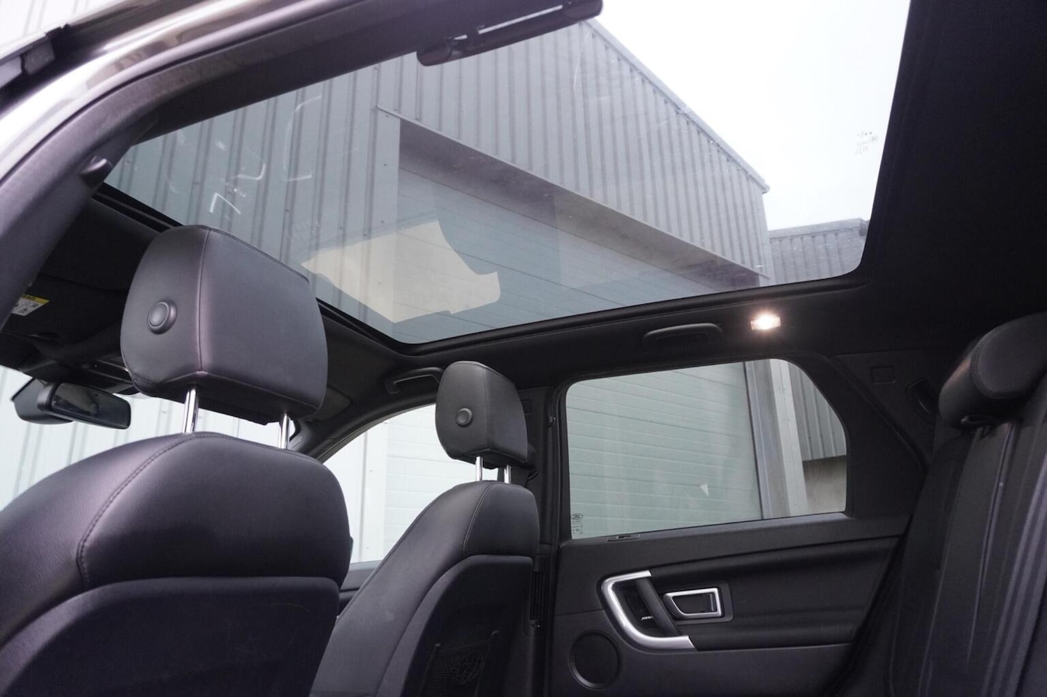 Used Land Rover Discovery Sport 2018 for sale - 76347261: Photo 38