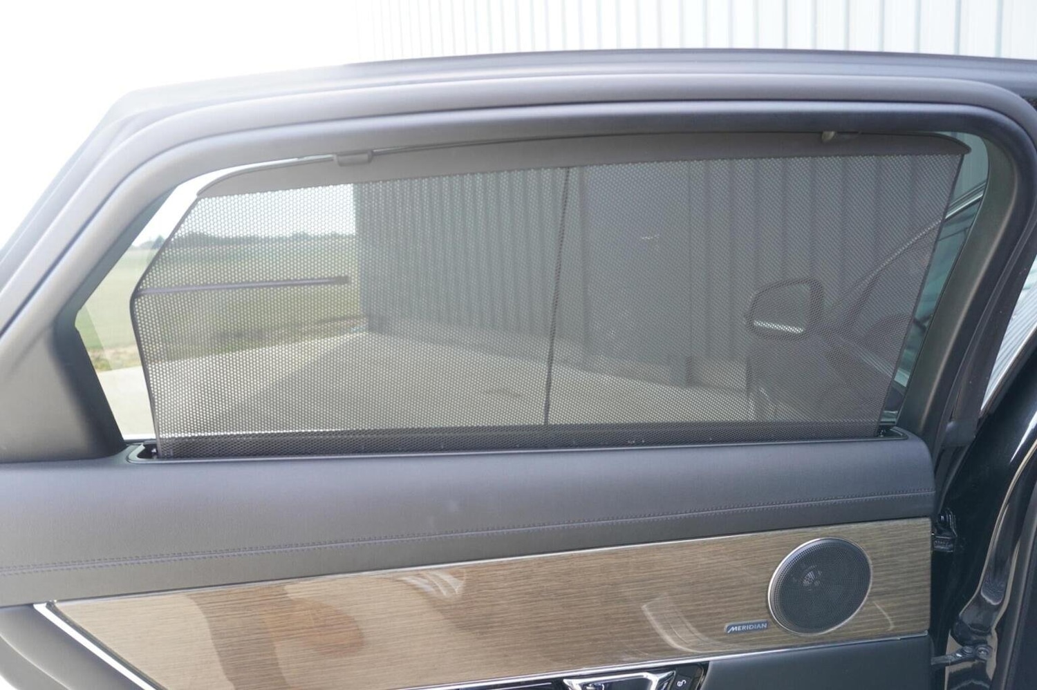 Used Jaguar XJ 2017 for sale - 76058199: Photo 39