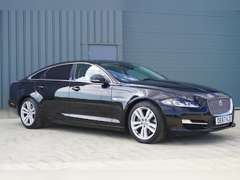 Used Jaguar XJ 2017 for sale - 76058199: Photo 4