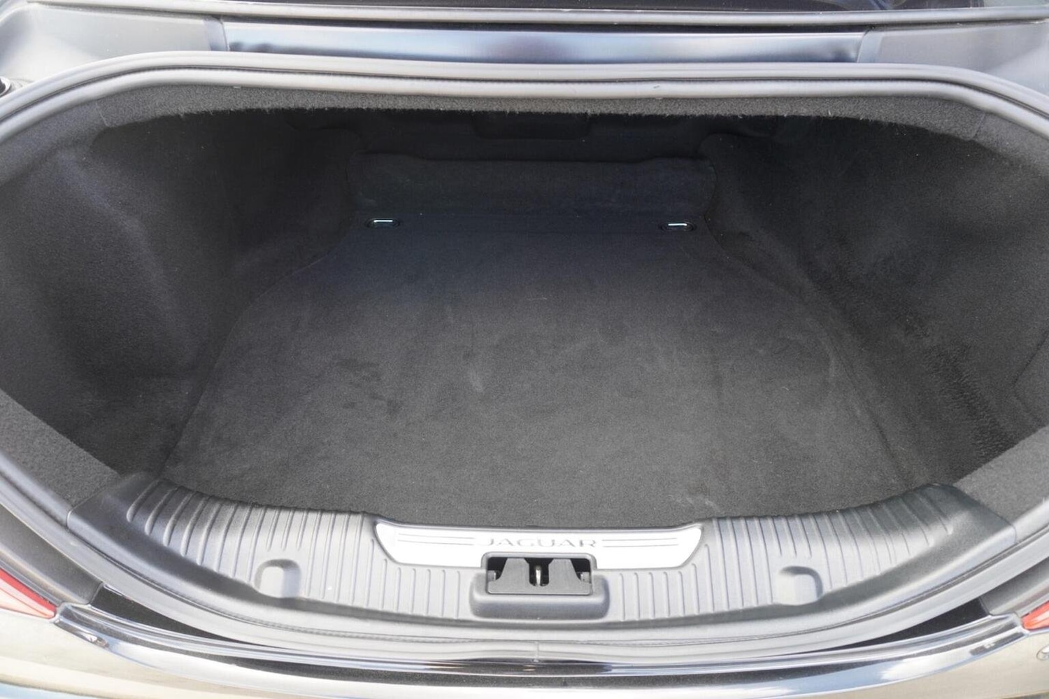Used Jaguar XJ 2017 for sale - 76058199: Photo 65