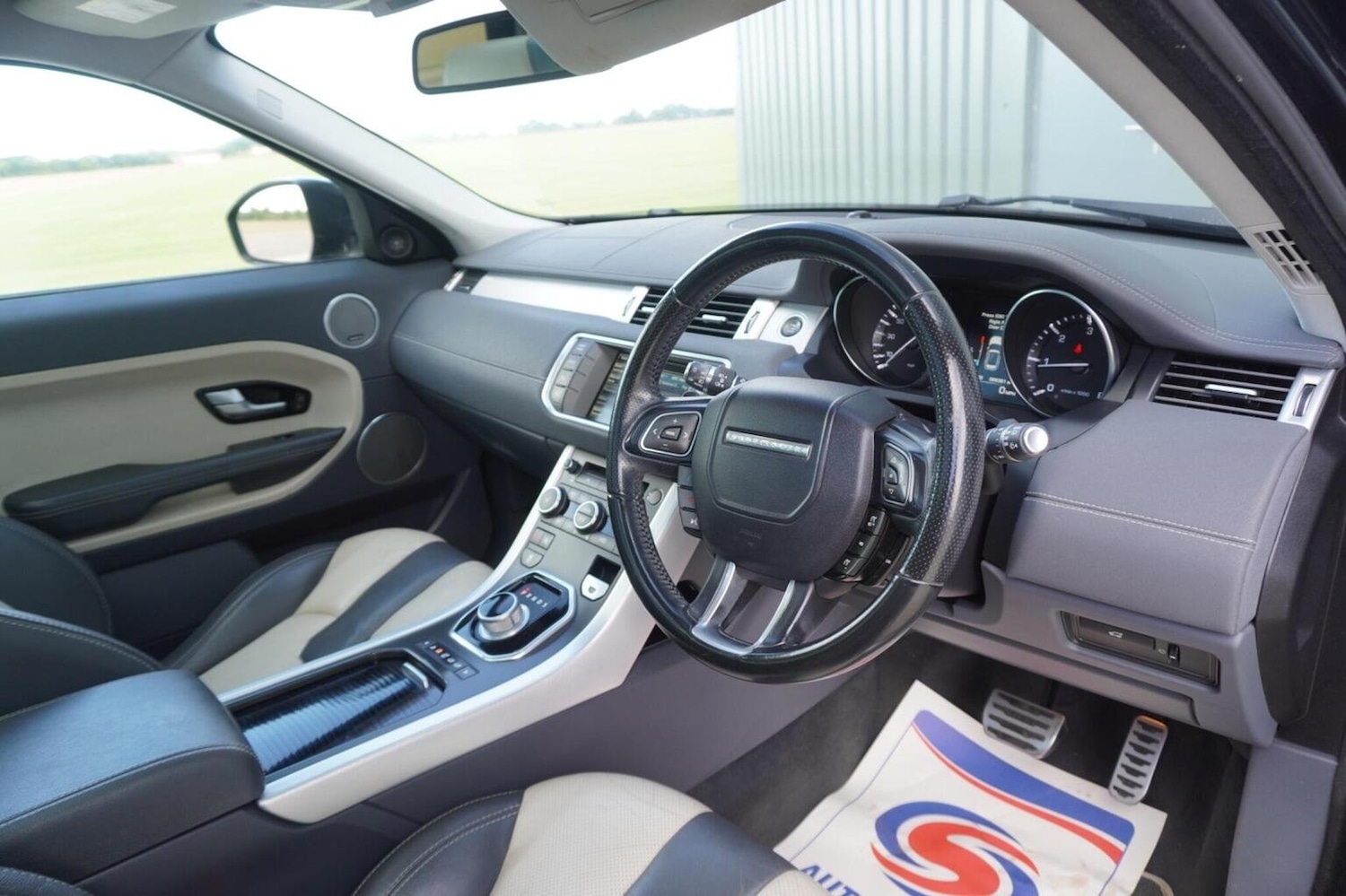 Used Land Rover Range Rover Evoque 2015 for sale - 76058198: Photo 8