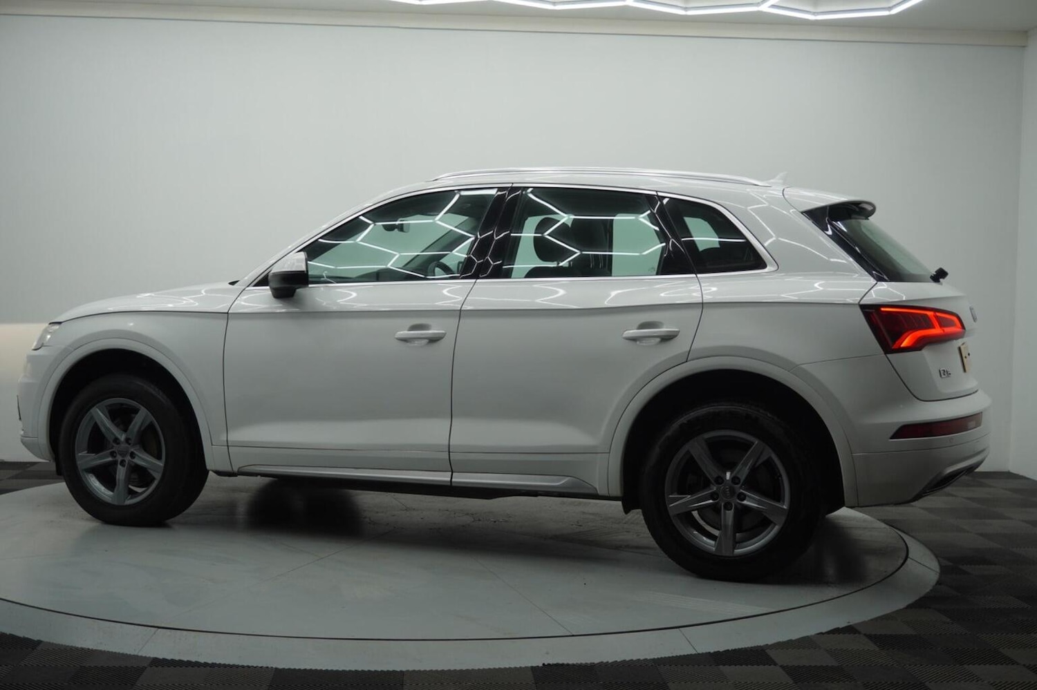Used Audi Q5 2018 for sale - 77118525: Photo 10