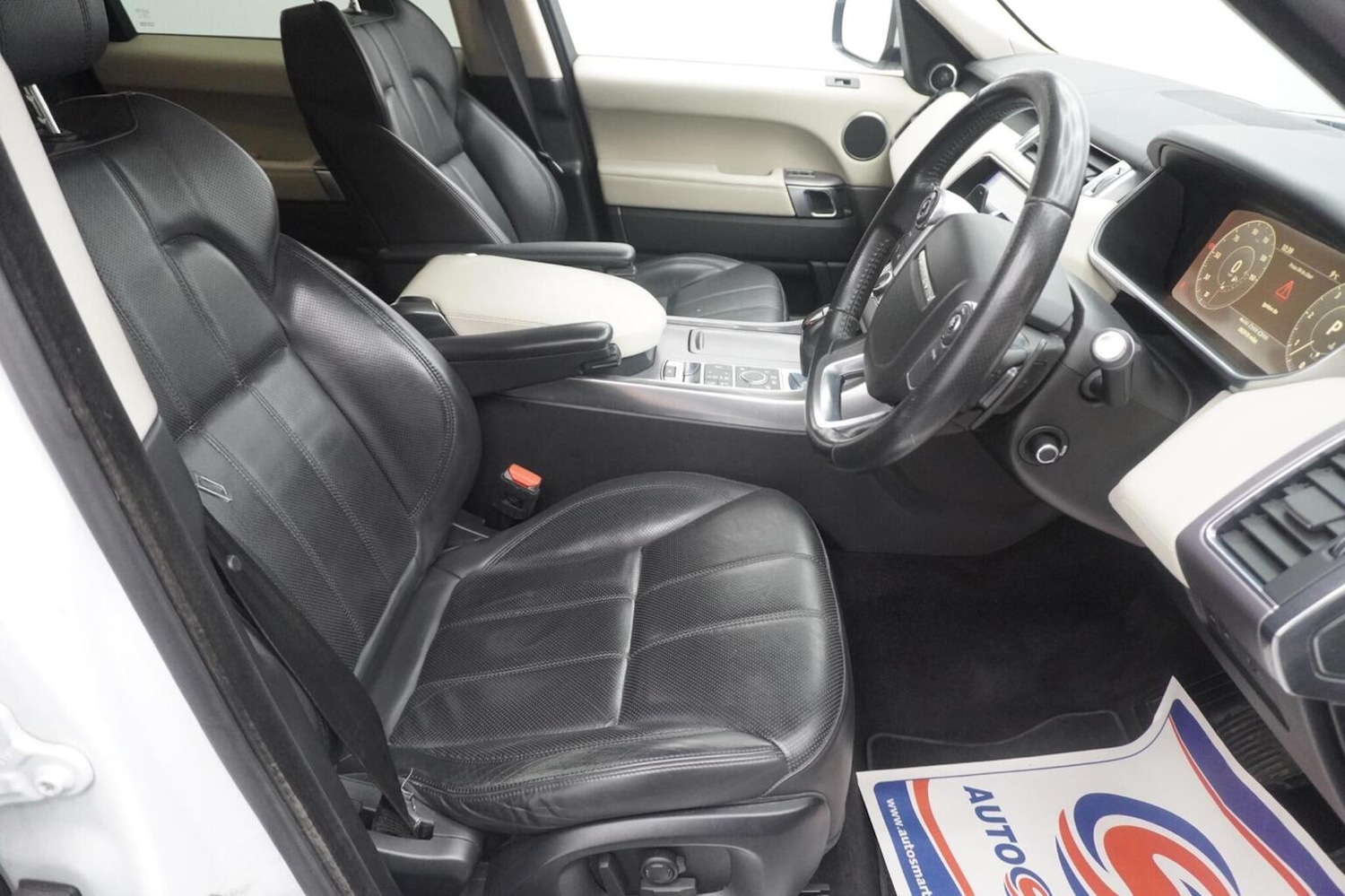 Used Land Rover Range Rover Sport 2017 for sale - 76712755: Photo 30