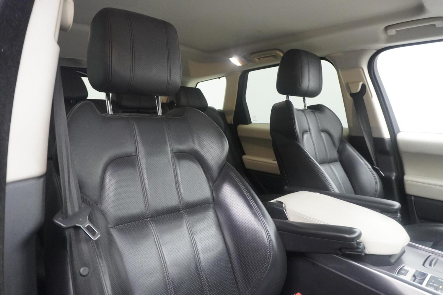 Used Land Rover Range Rover Sport 2017 for sale - 76712755: Photo 31