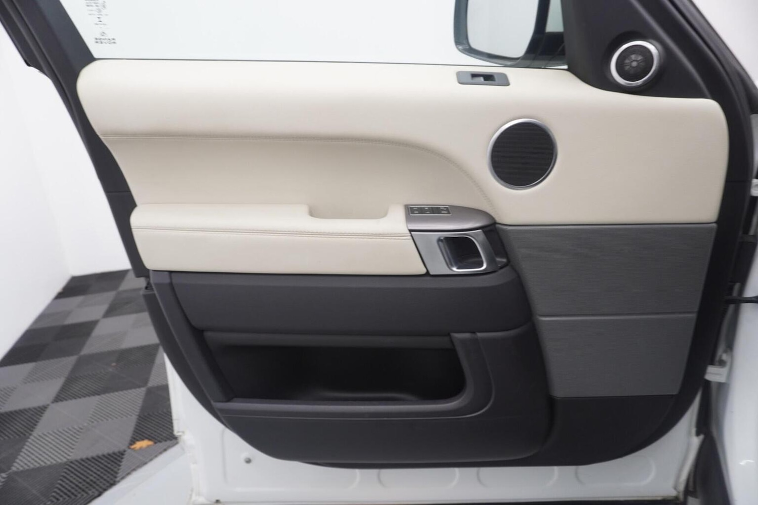 Used Land Rover Range Rover Sport 2017 for sale - 76712755: Photo 38