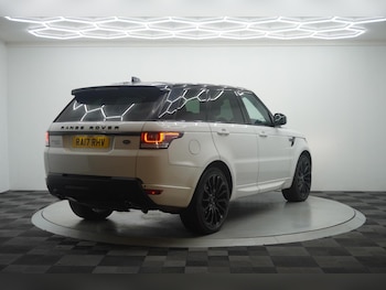 Used Land Rover Range Rover Sport 2017 for sale - 76712755: Photo