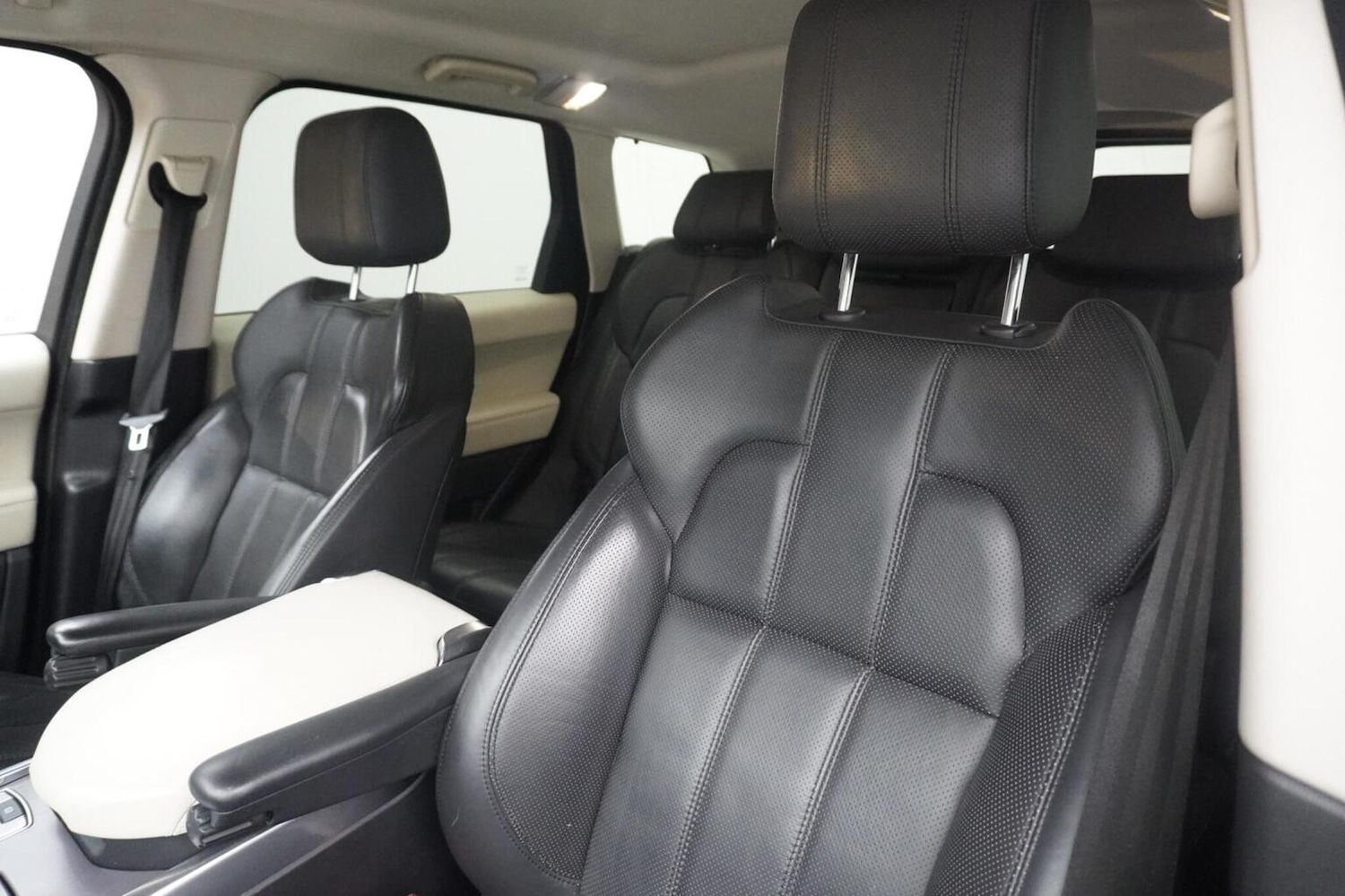 Used Land Rover Range Rover Sport 2017 for sale - 76712755: Photo 48