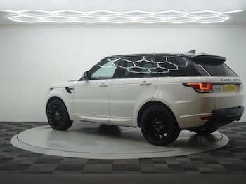 Used Land Rover Range Rover Sport 2017 for sale - 76712755: Photo