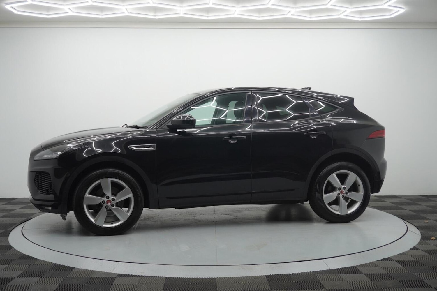 Used Jaguar E-Pace 2019 for sale - 77271005: Photo 18