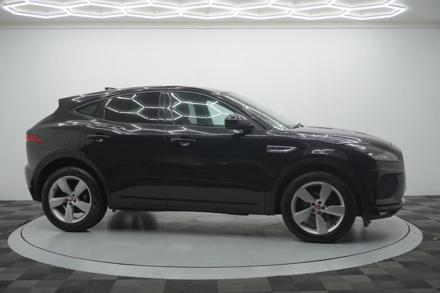 Used Jaguar E-Pace 2019 for sale - 77271005: Photo 32