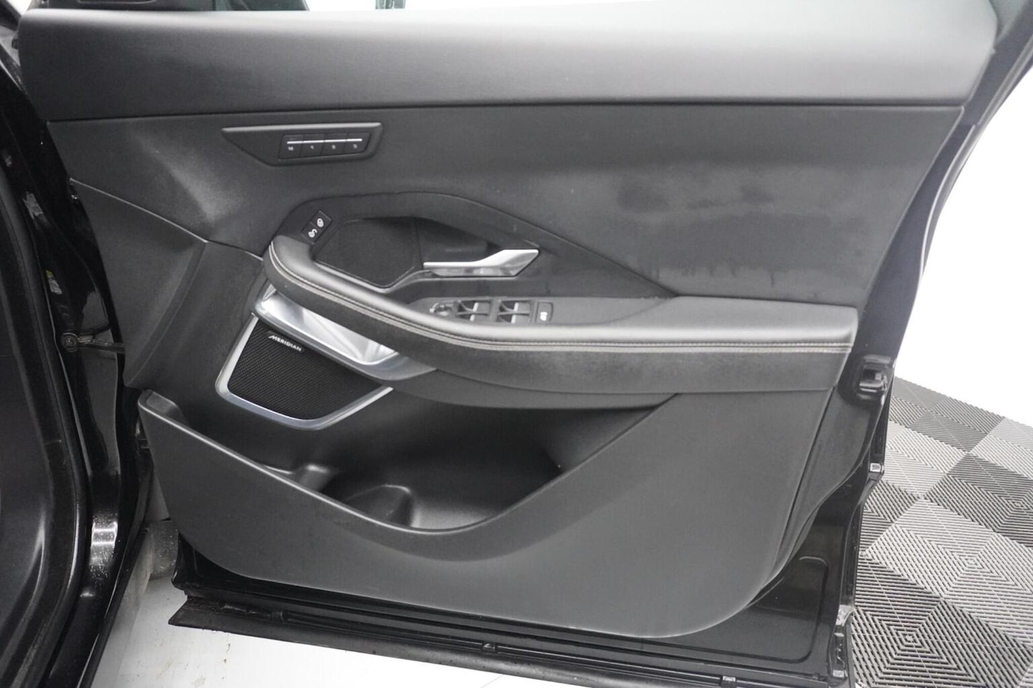 Used Jaguar E-Pace 2019 for sale - 77271005: Photo 52