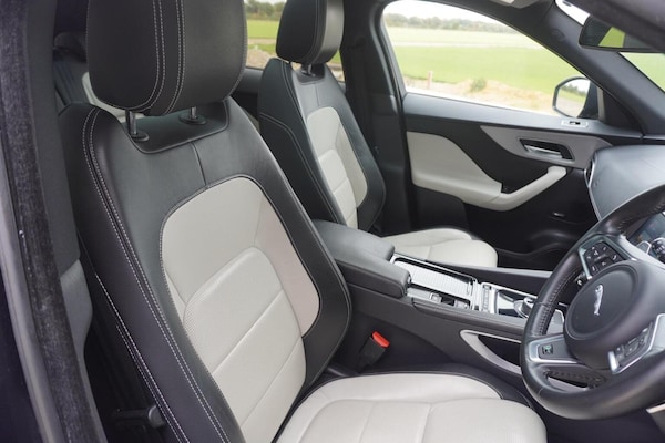 Used Jaguar F-Pace 2017 for sale - 76211835: Photo 18