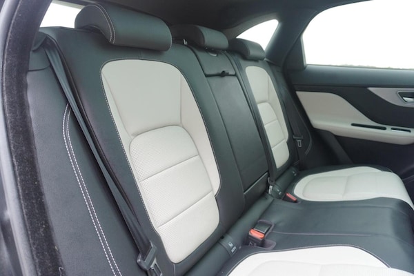 Used Jaguar F-Pace 2017 for sale - 76211835: Photo 21