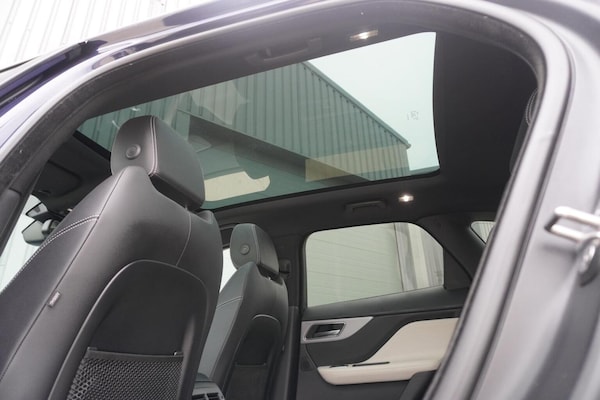 Used Jaguar F-Pace 2017 for sale - 76211835: Photo 49