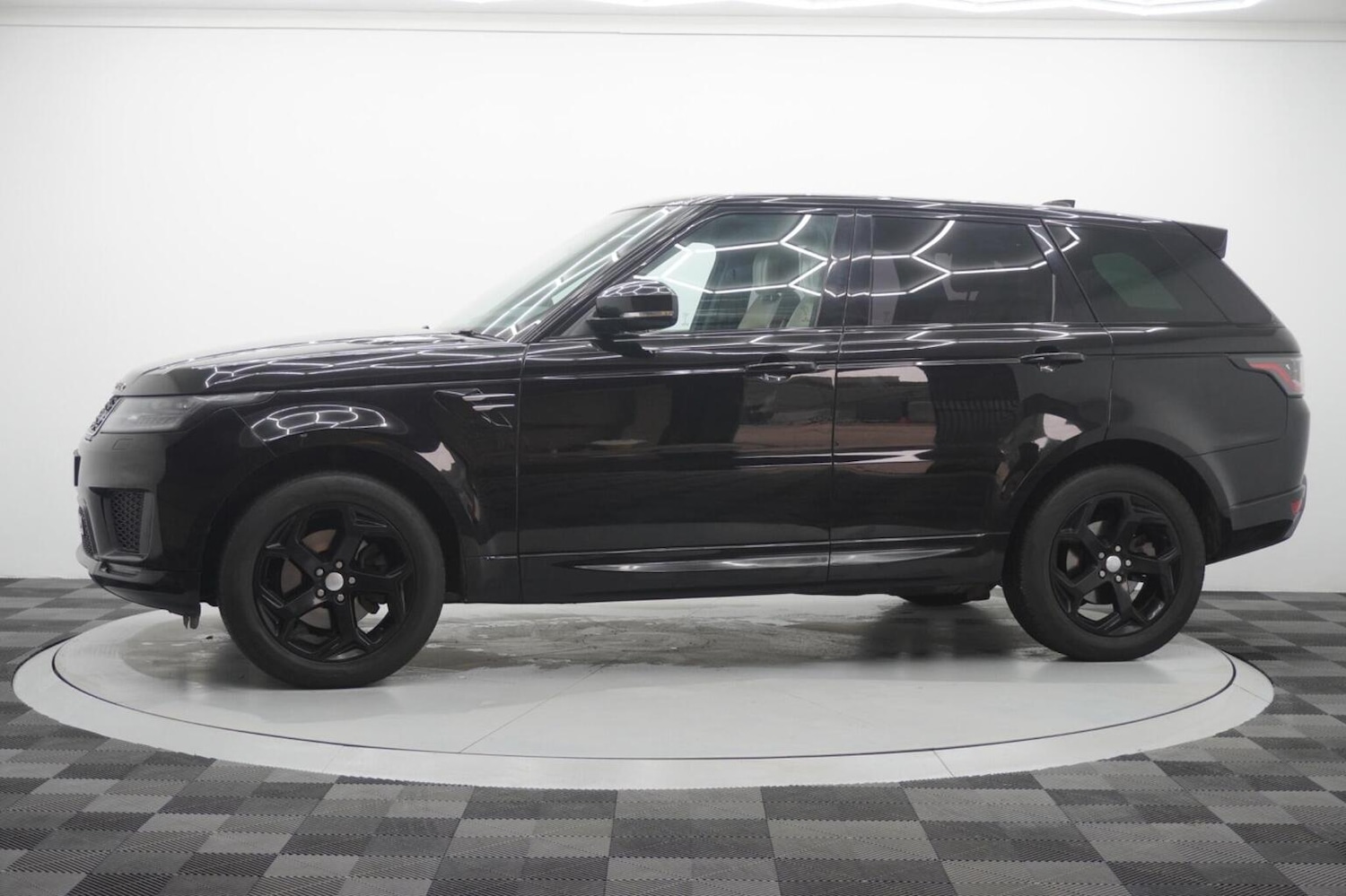 Used Land Rover Range Rover Sport 2018 for sale - 77465795: Photo 16