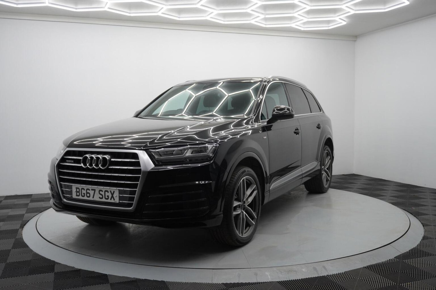 Used Audi Q7 2017 for sale - 77129632: Photo 3