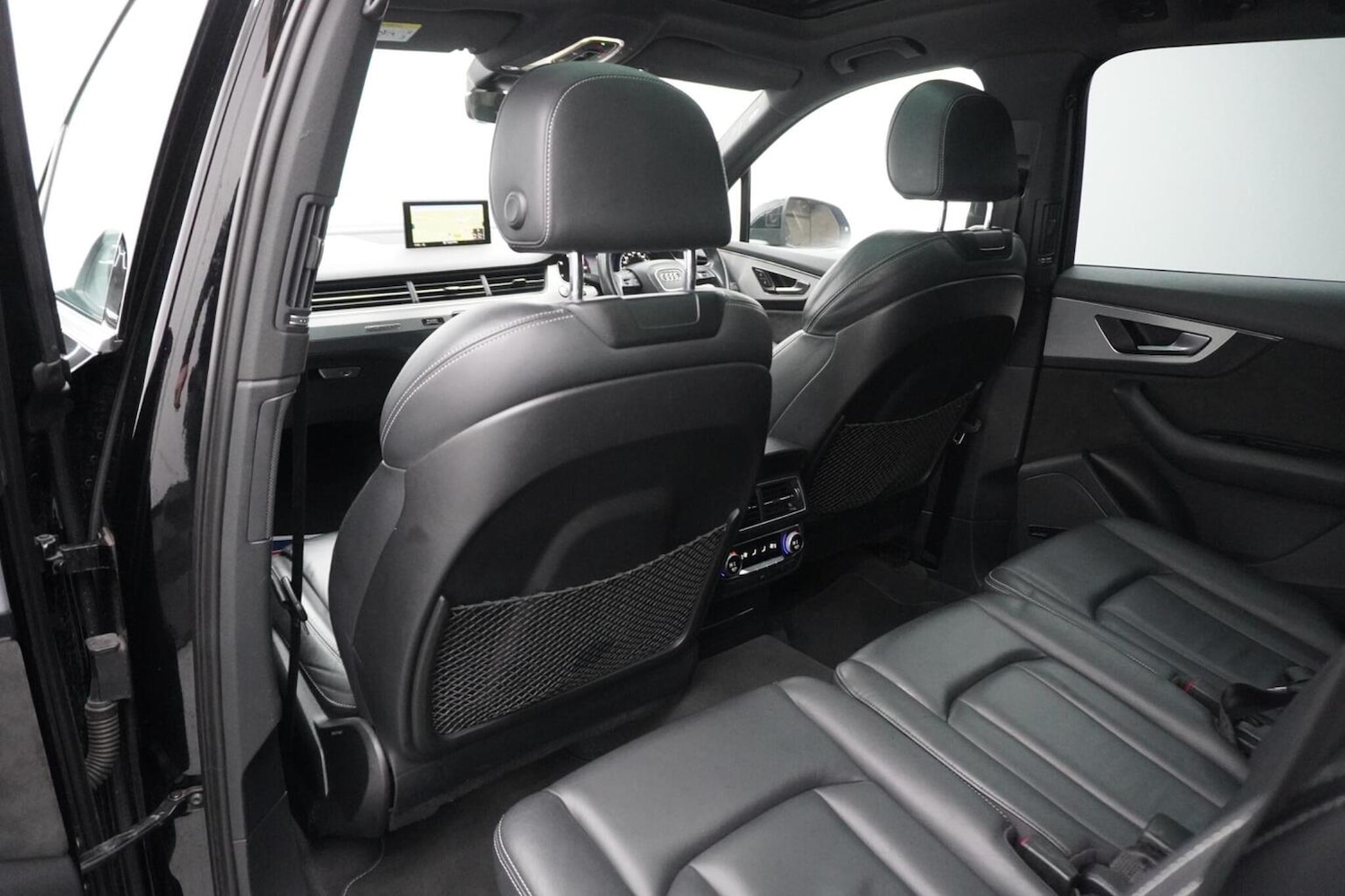 Used Audi Q7 2017 for sale - 77129632: Photo 39