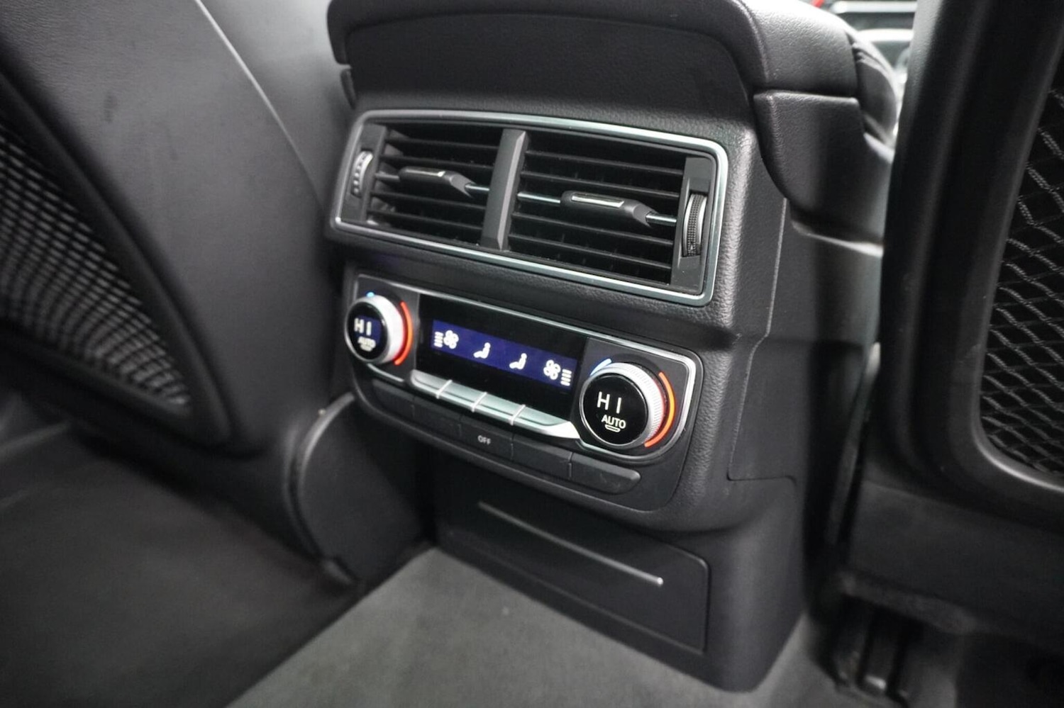 Used Audi Q7 2017 for sale - 77129632: Photo 42