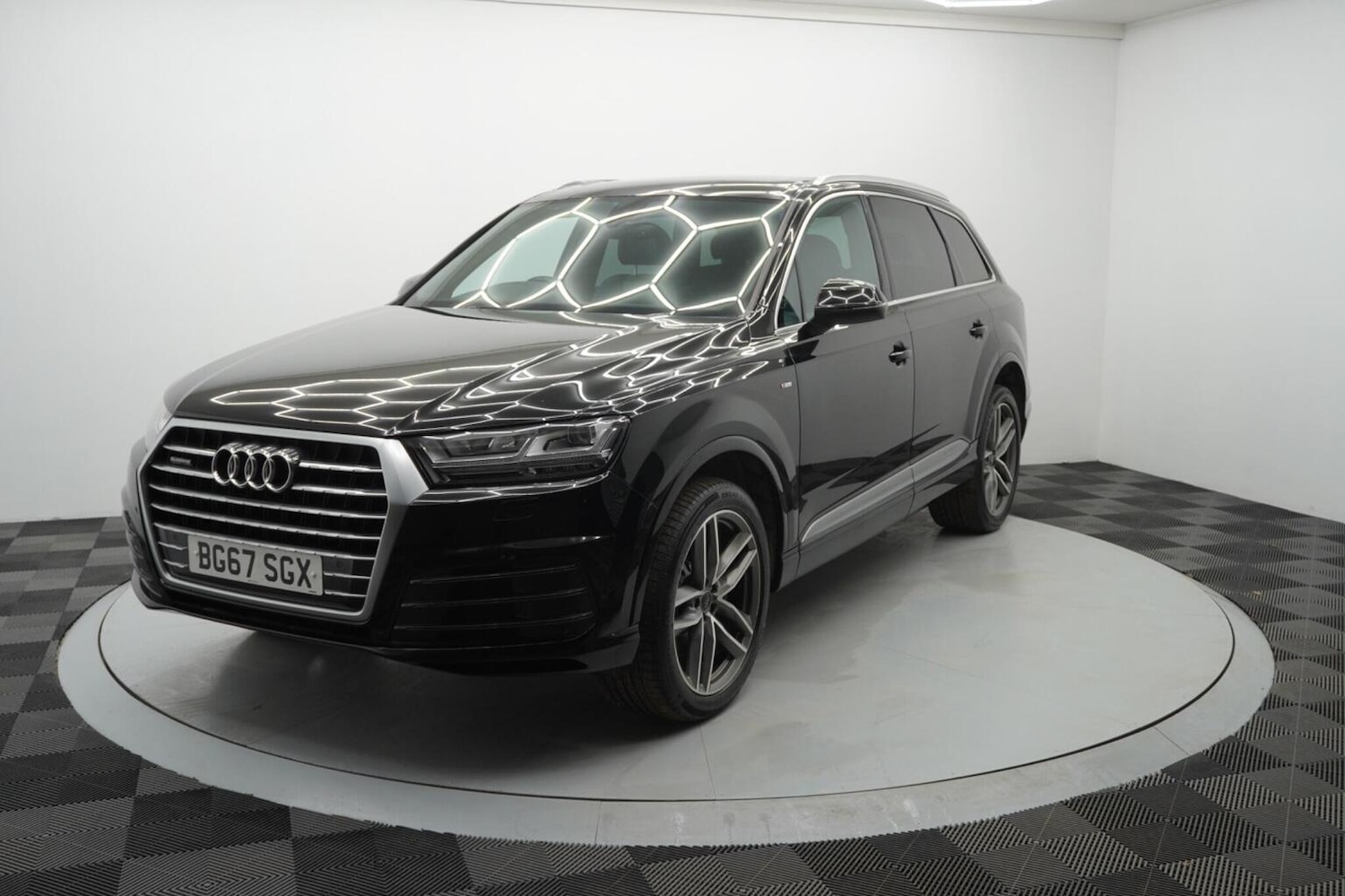 Used Audi Q7 2017 for sale - 77129632: Photo 8