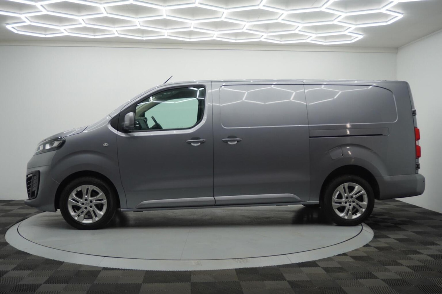 Used Vauxhall Vivaro 2019 for sale - 77154384: Photo 17