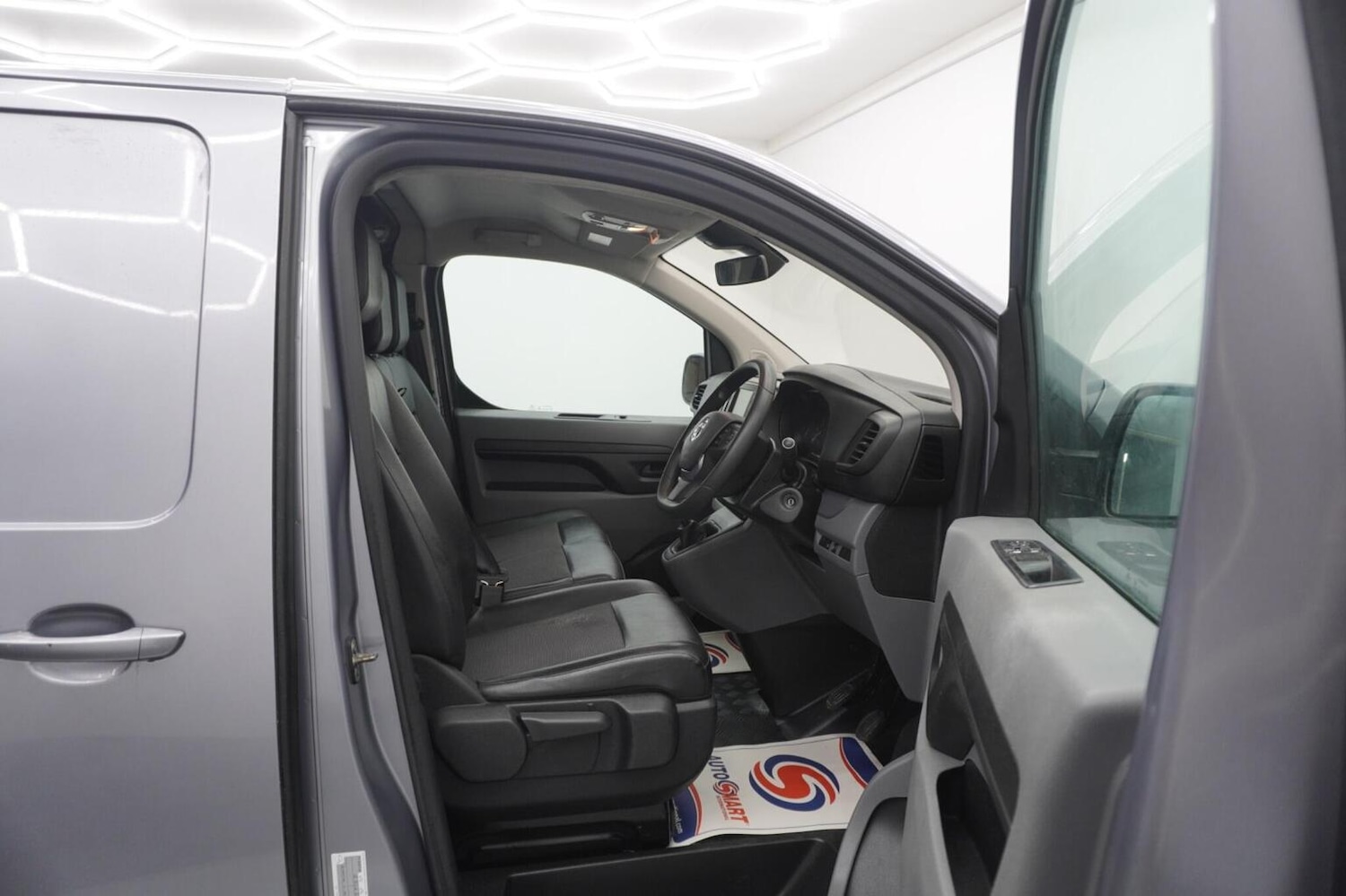 Used Vauxhall Vivaro 2019 for sale - 77154384: Photo 28
