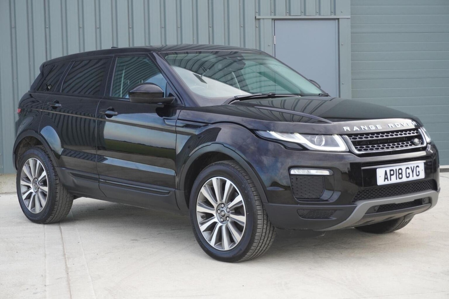Used Land Rover Range Rover Evoque 2018 for sale - 76324742: Photo 2