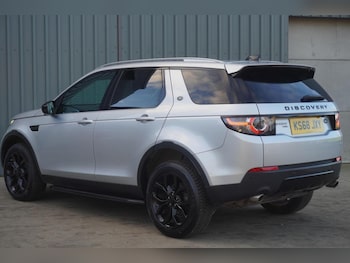 Used Land Rover Discovery Sport 2018 for sale - 76211843: Photo