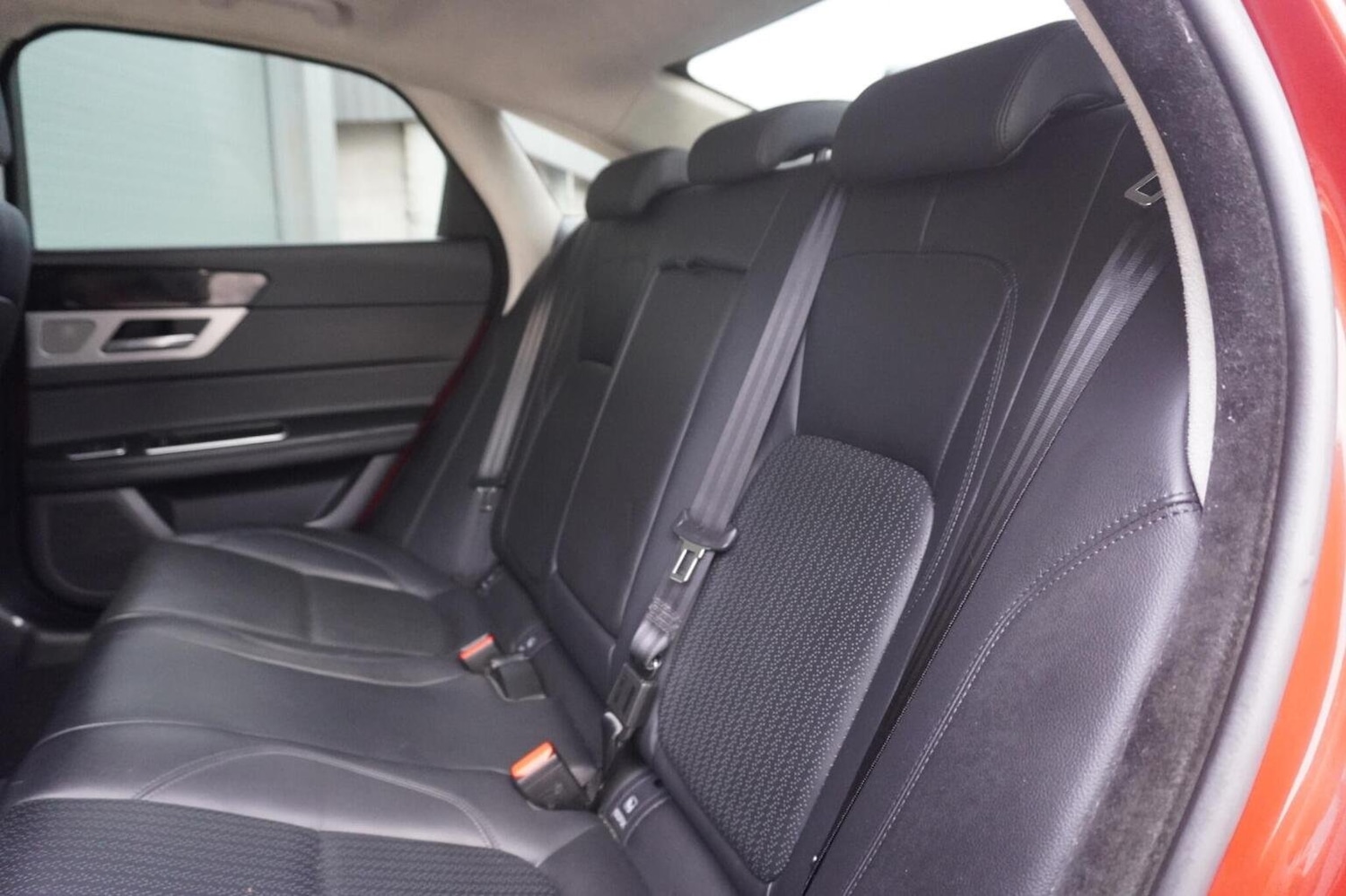 Used Jaguar XF 2018 for sale - 76281459: Photo 17