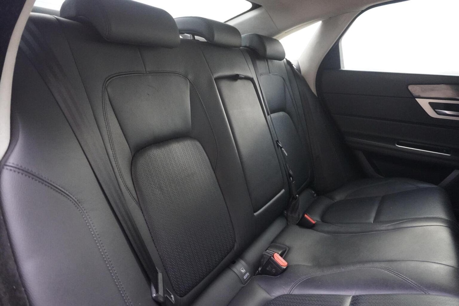 Used Jaguar XF 2018 for sale - 76281459: Photo 18