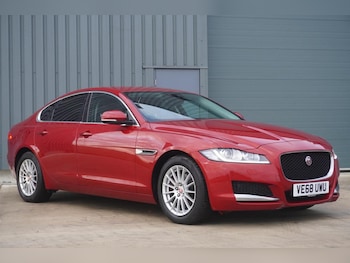 Used Jaguar XF 2018 for sale - 76281459: Photo