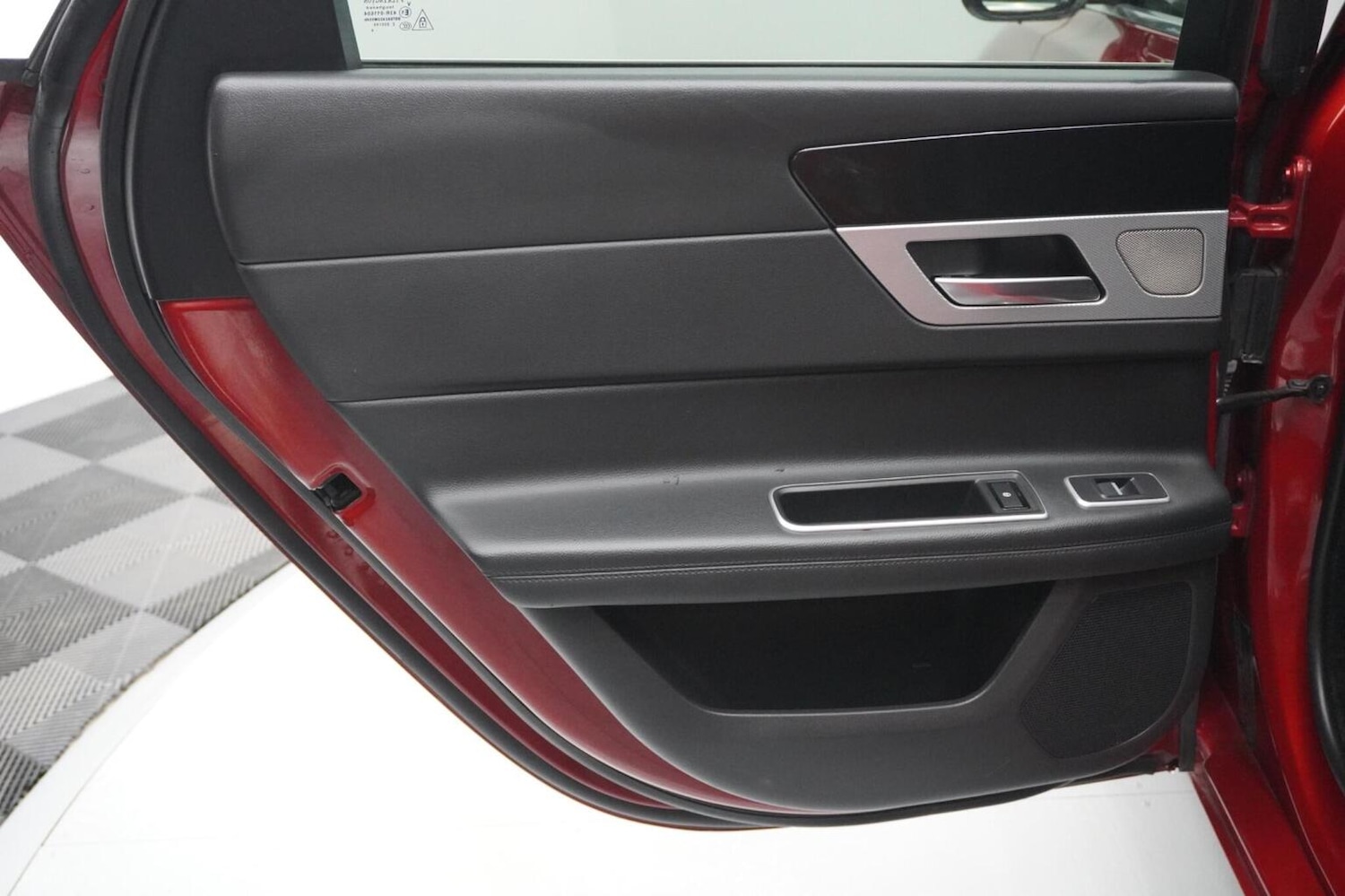 Used Jaguar XF 2018 for sale - 76281459: Photo 45