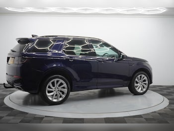 Used Land Rover Discovery Sport 2020 for sale - 76974300: Photo