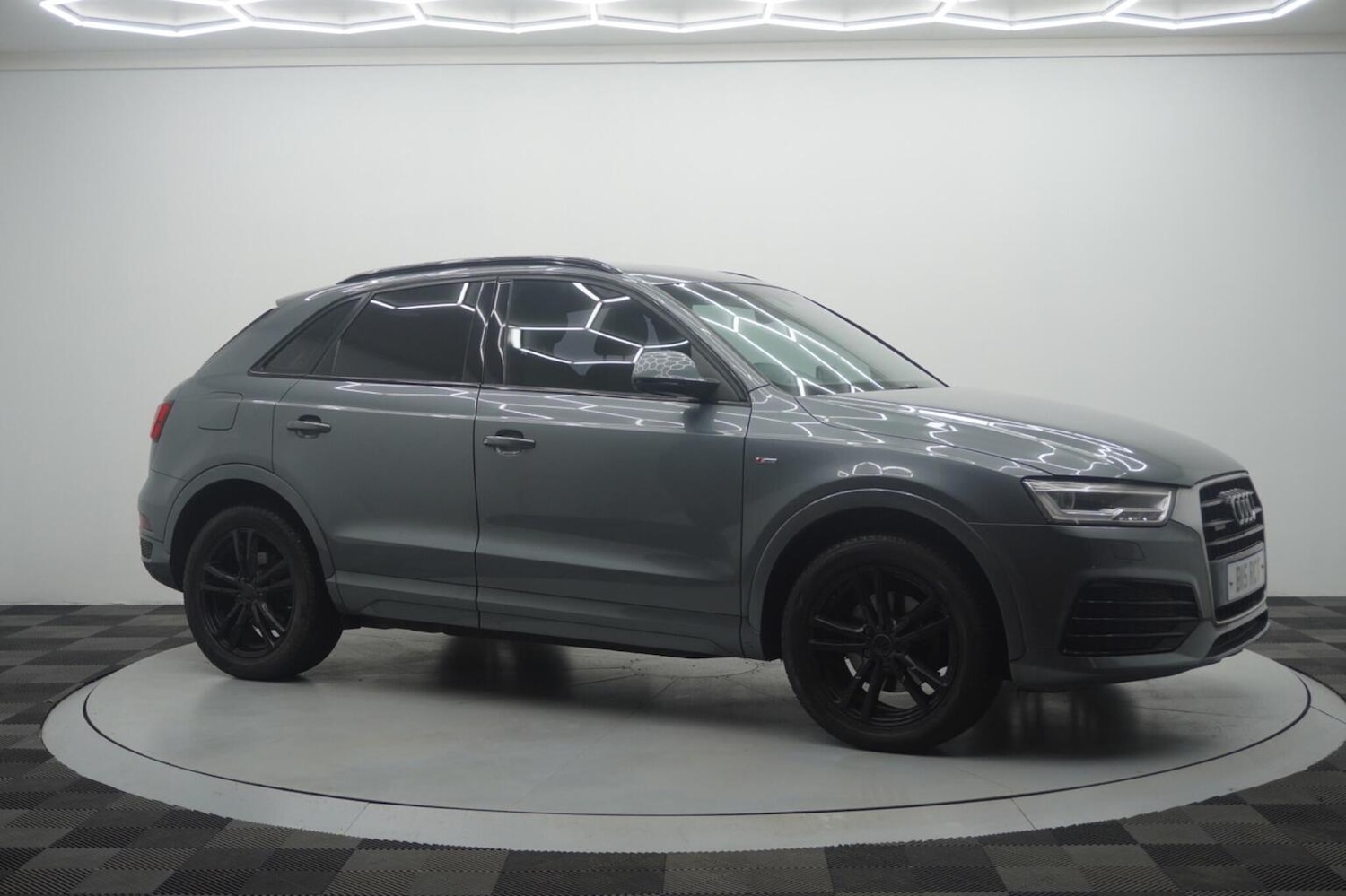 Used Audi Q3 2015 for sale - 77494861: Photo 16