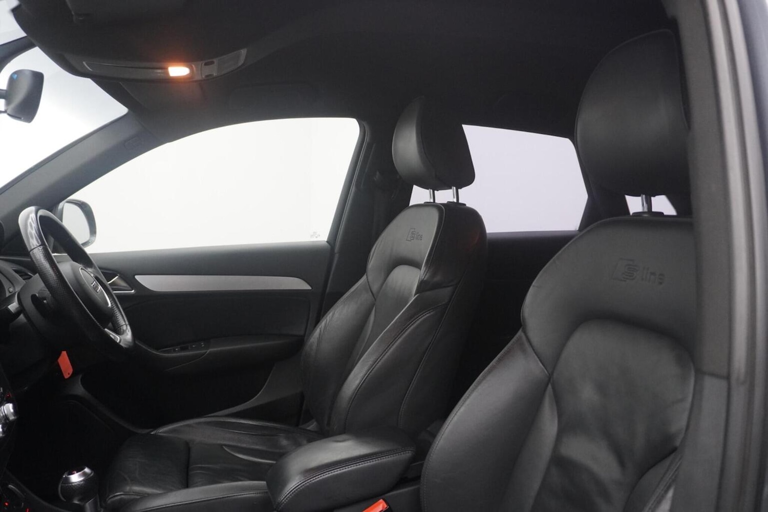 Used Audi Q3 2015 for sale - 77494861: Photo 25