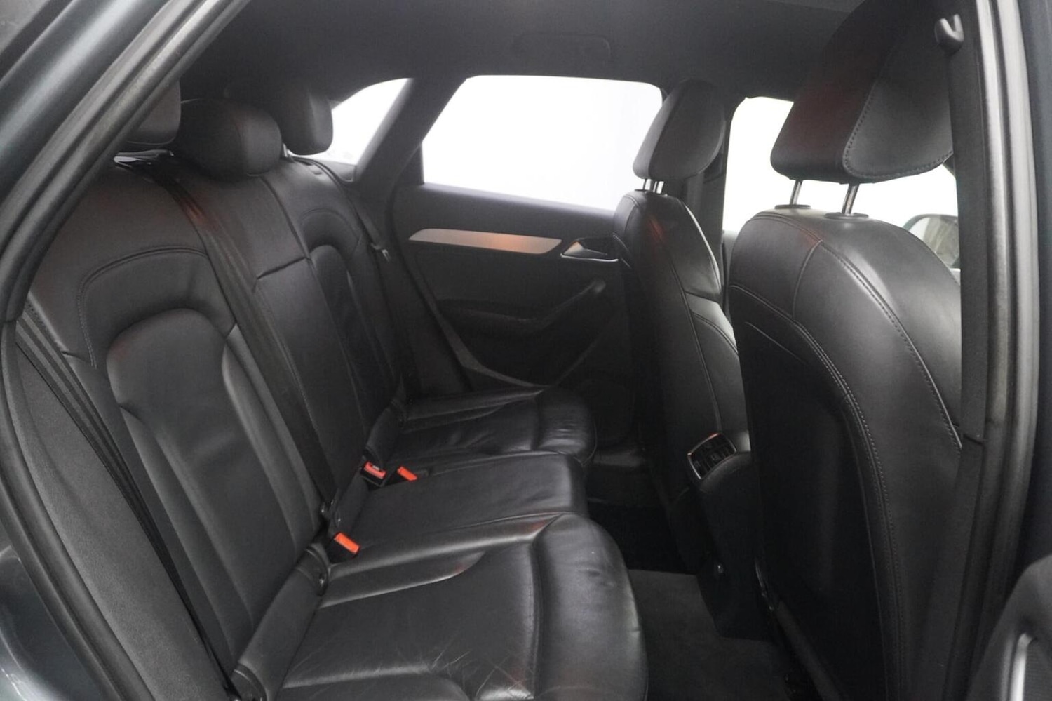 Used Audi Q3 2015 for sale - 77494861: Photo 32