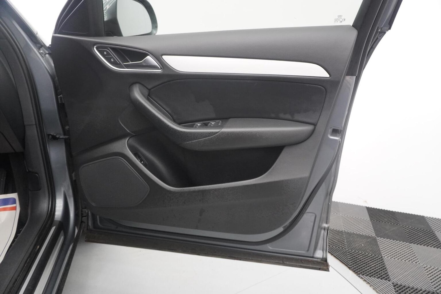 Used Audi Q3 2015 for sale - 77494861: Photo 36