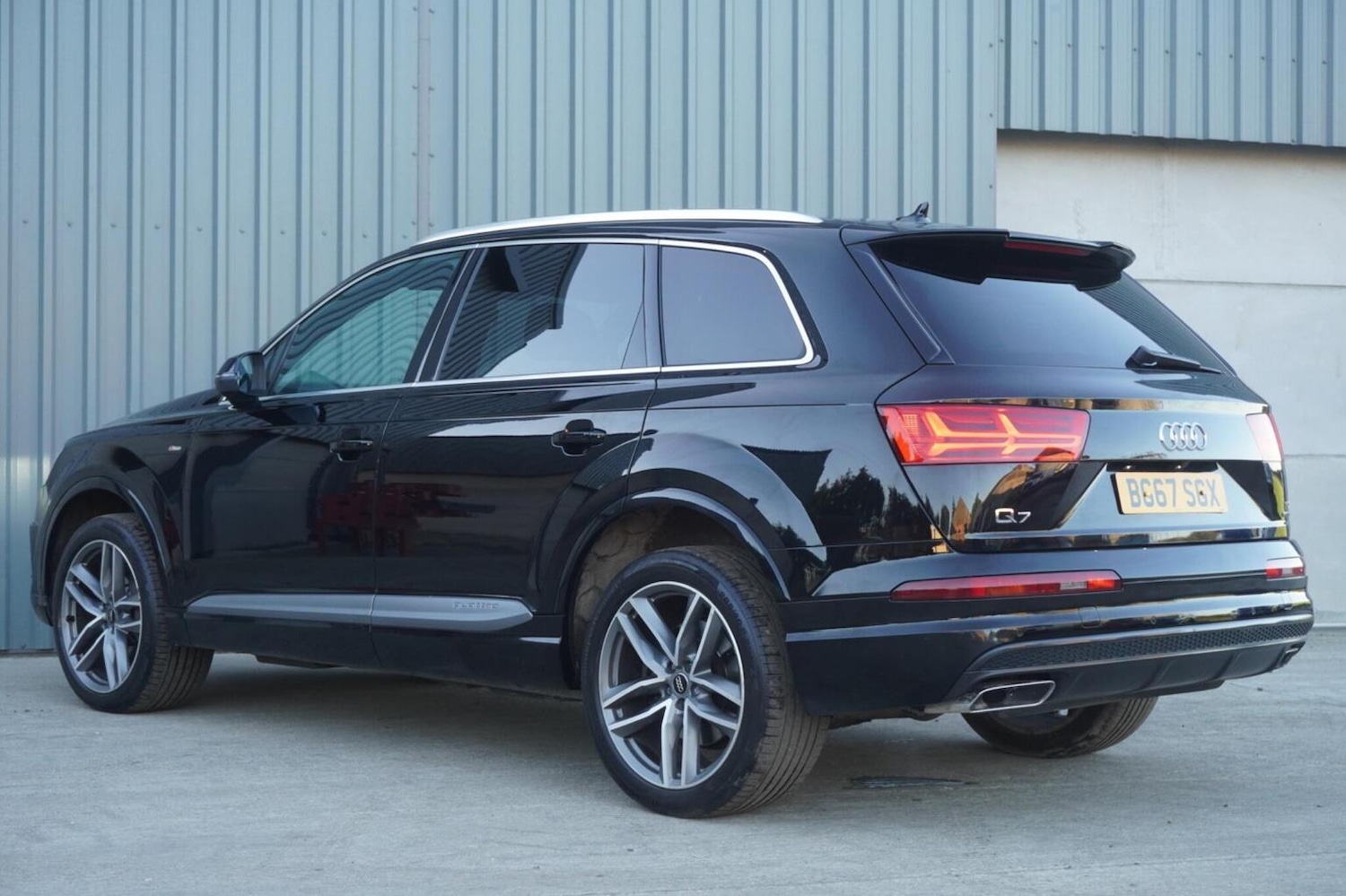 Used Audi Q7 2017 for sale - 76347152: Photo 11