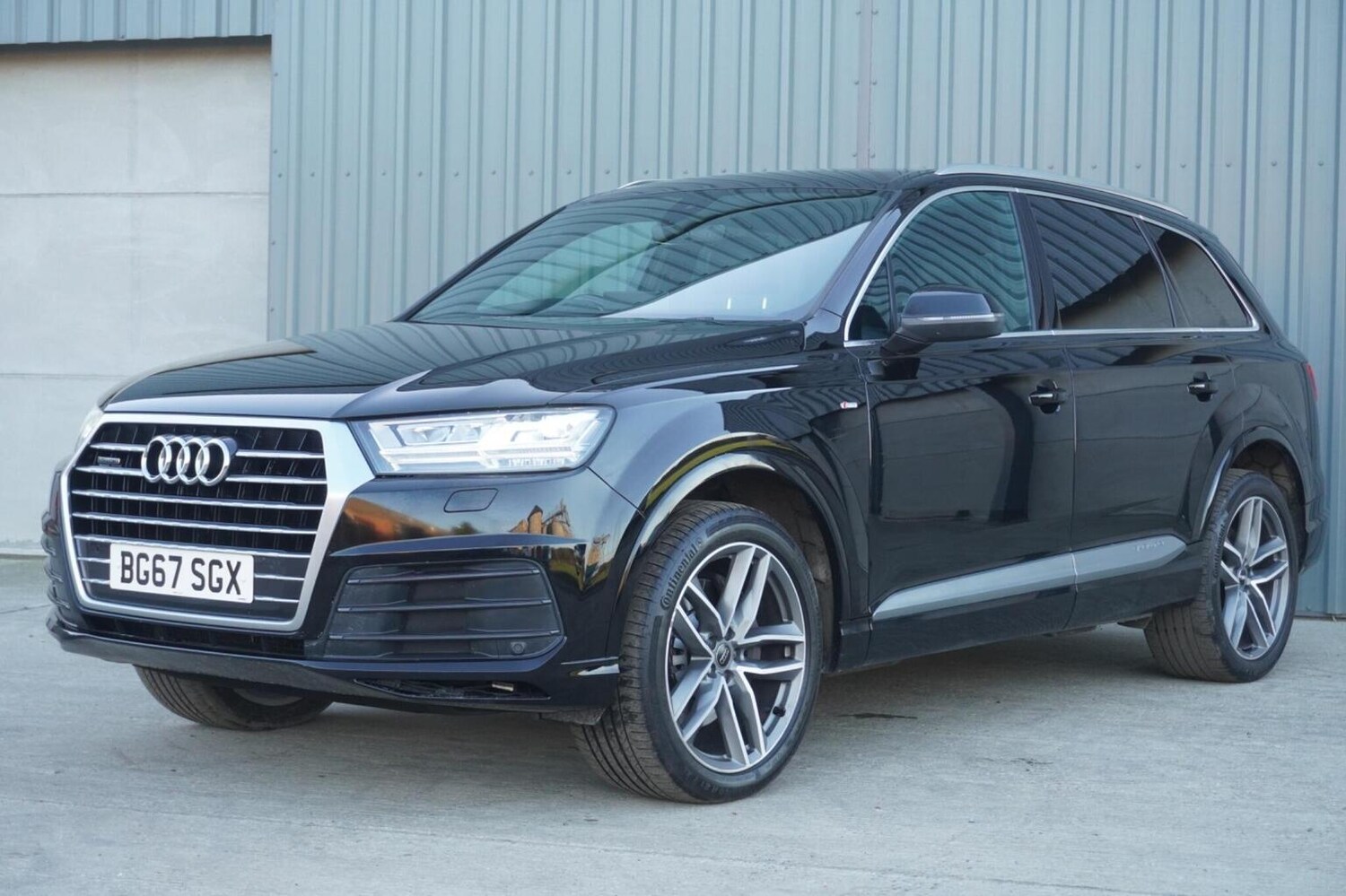 Used Audi Q7 2017 for sale - 76347152: Photo 2