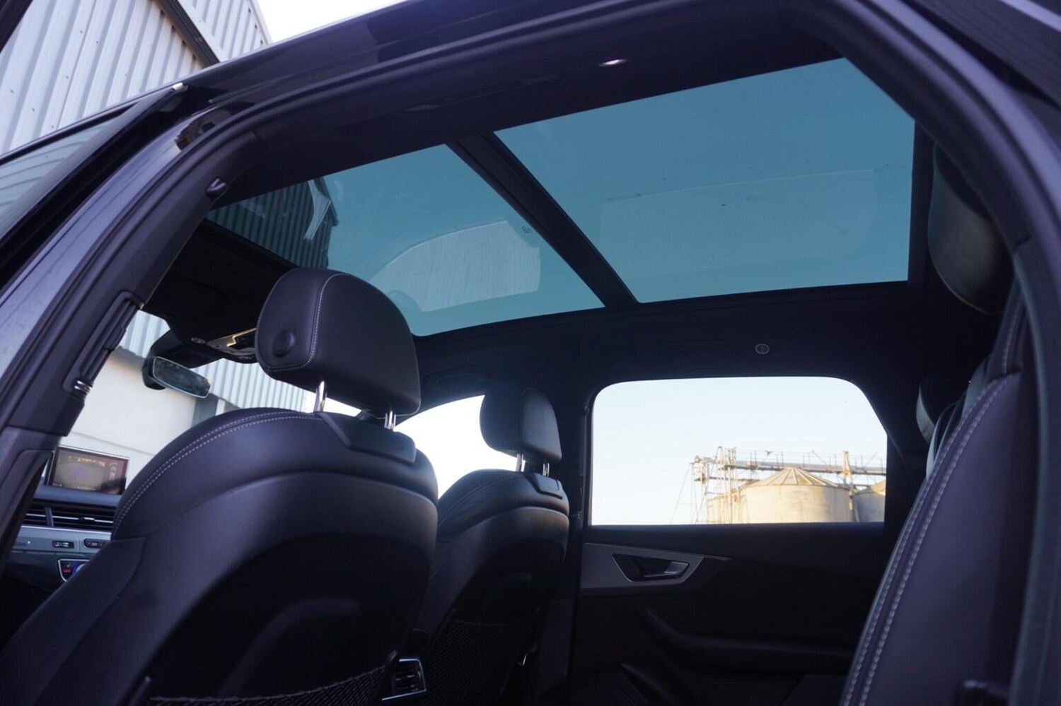 Used Audi Q7 2017 for sale - 76347152: Photo 26