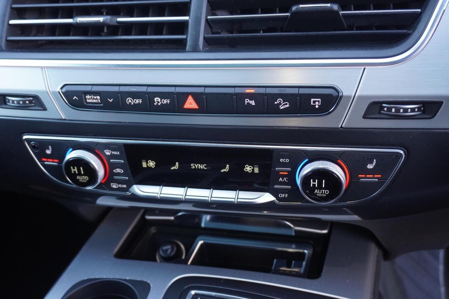 Used Audi Q7 2017 for sale - 76347152: Photo 31