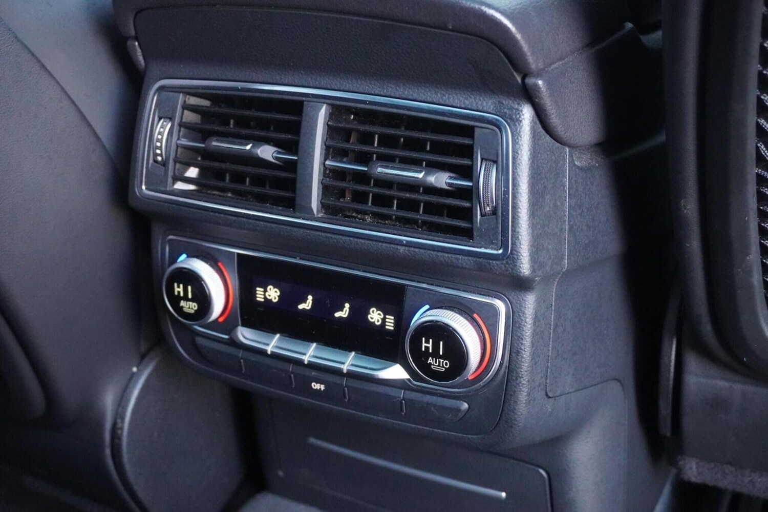 Used Audi Q7 2017 for sale - 76347152: Photo 36