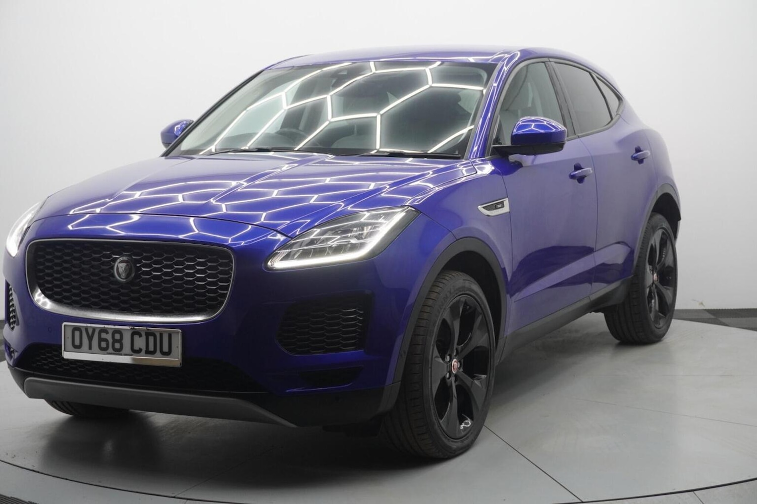 Used Jaguar E-Pace 2018 for sale - 77997287: Photo 2