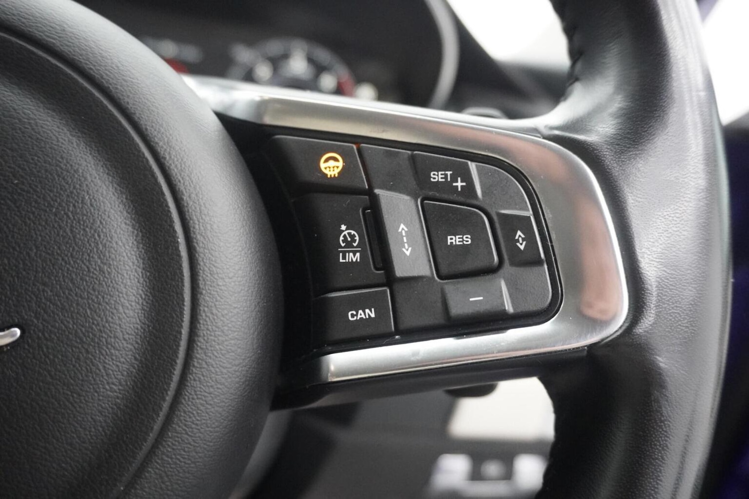 Used Jaguar E-Pace 2018 for sale - 77997287: Photo 62