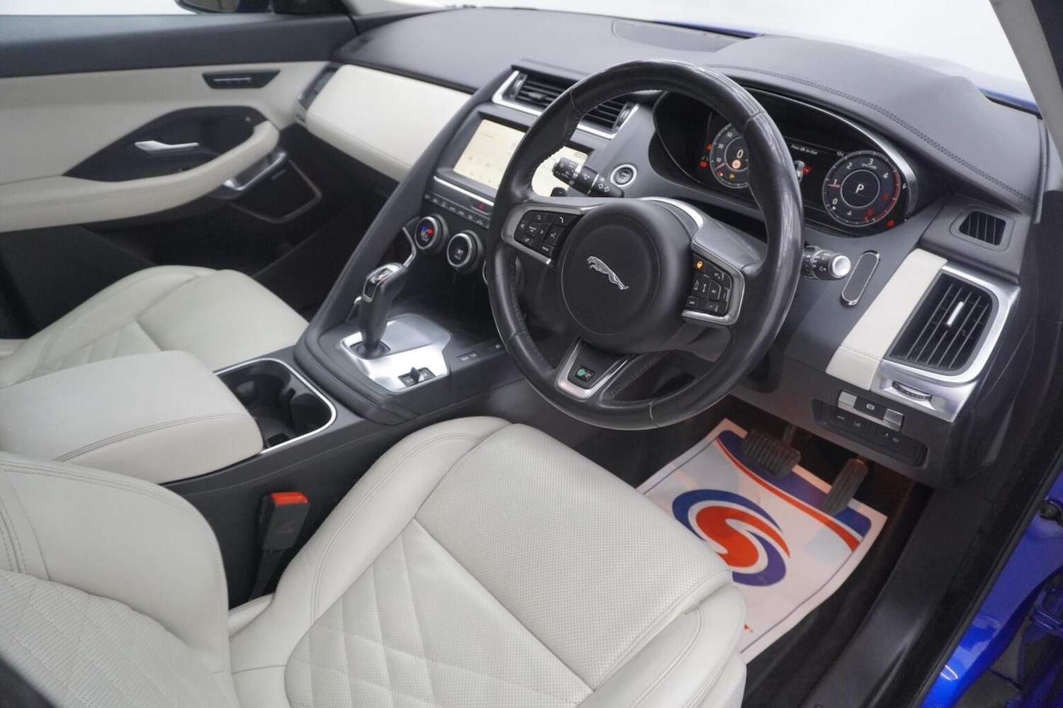 Used Jaguar E-Pace 2018 for sale - 77997287: Photo 83