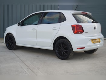 Used Volkswagen Polo 2015 for sale - 75550214: Photo