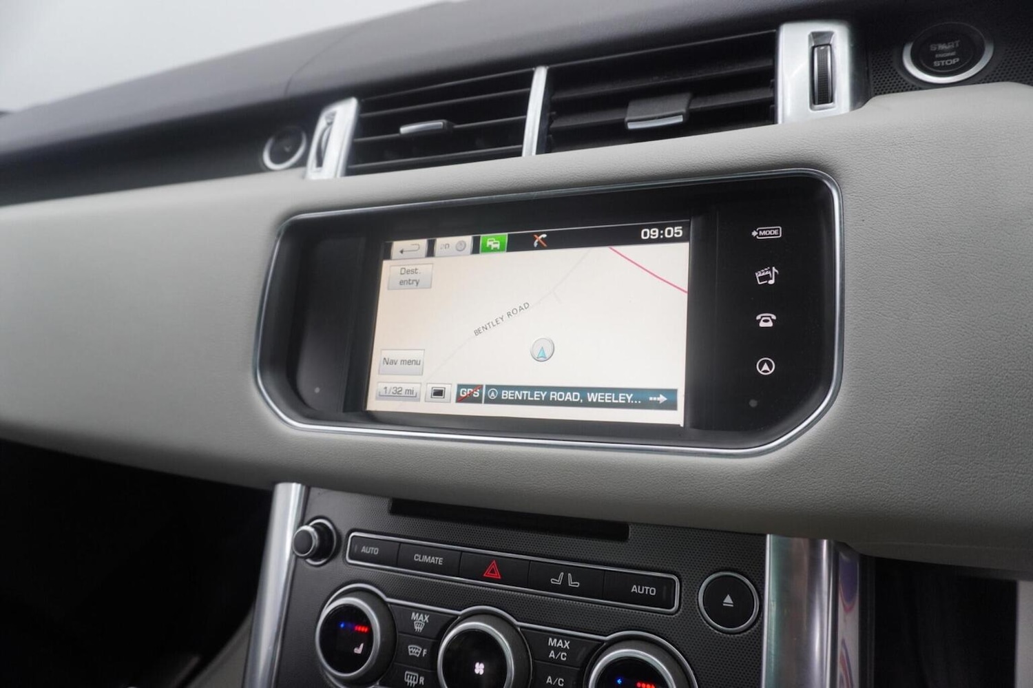 Used Land Rover Range Rover Sport 2016 for sale - 77522111: Photo 37