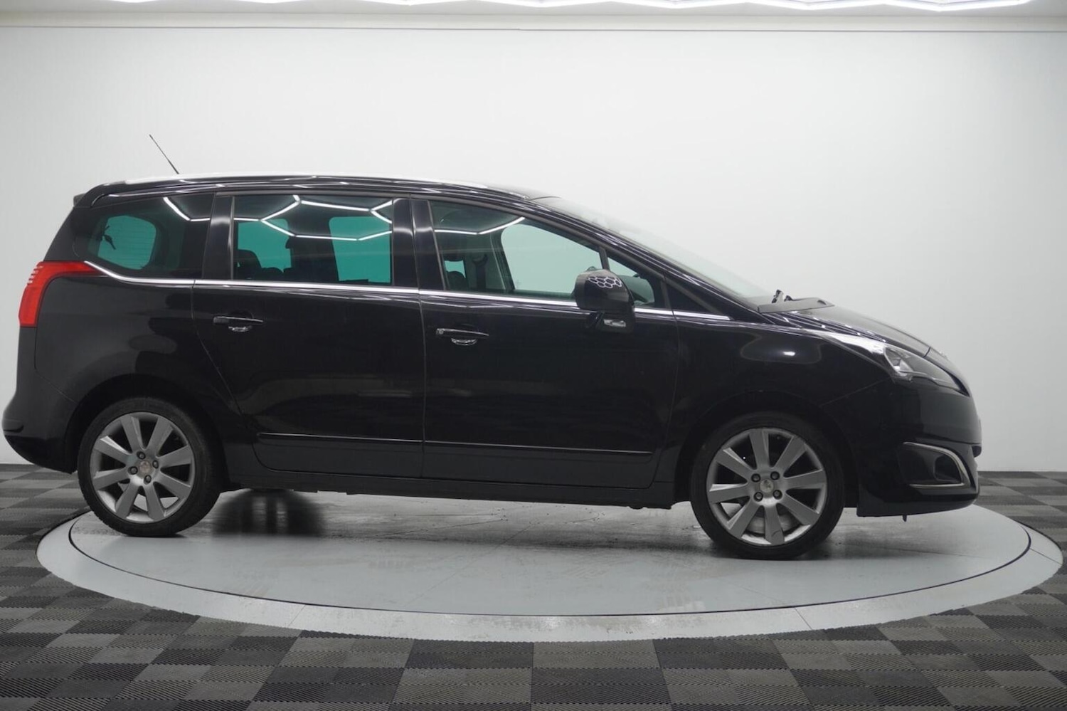Used Peugeot 5008 2015 for sale - 77154381: Photo 20