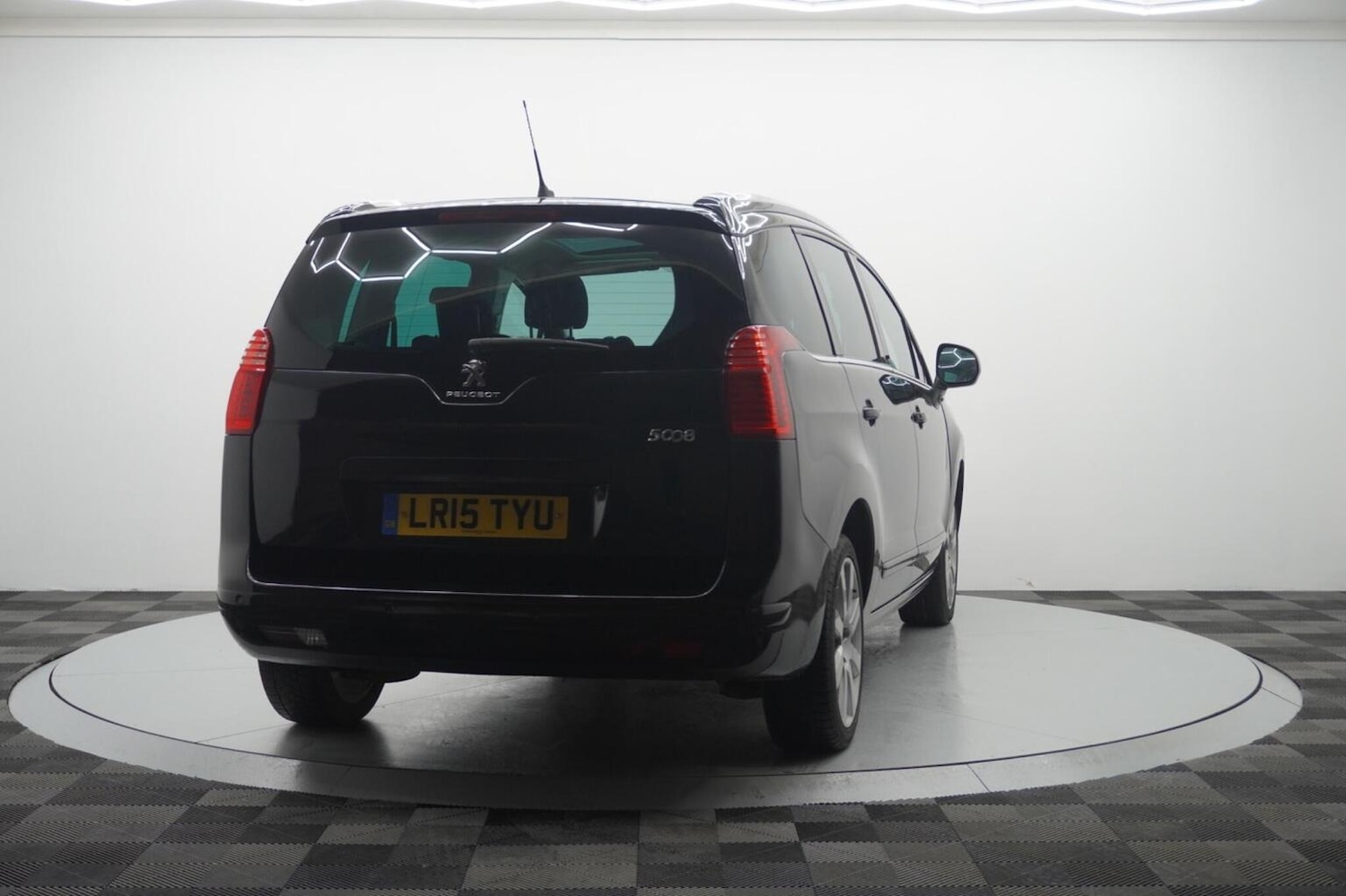 Used Peugeot 5008 2015 for sale - 77154381: Photo 21